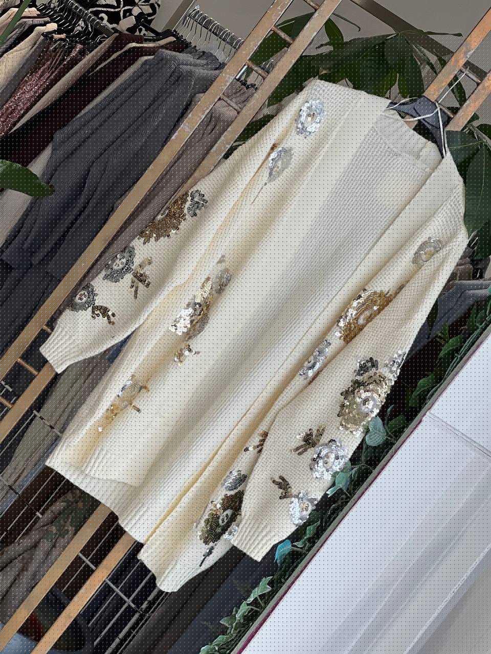 Amelie Follies (Michelle)