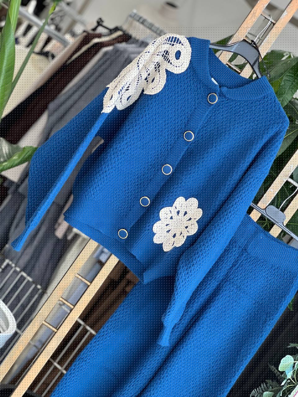 Amelie Follies (Michelle)