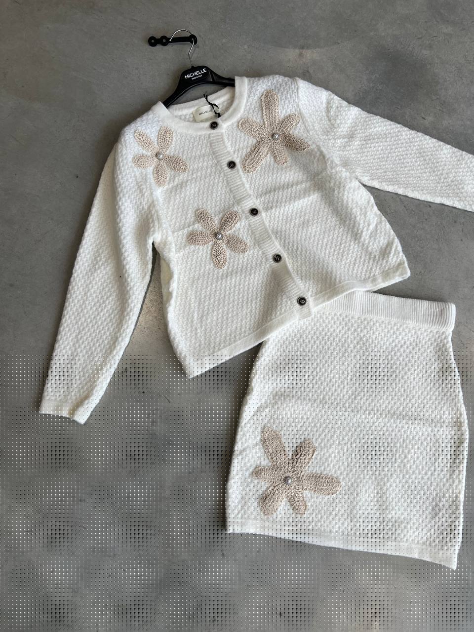 Amelie Follies (Michelle)