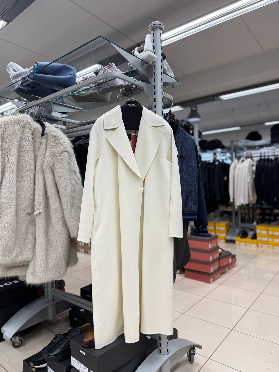 Итальянская одежда, бренд Outlet, арт. 74056374