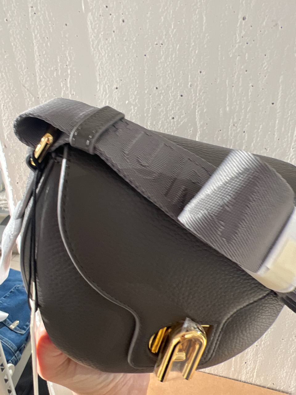 Итальянская одежда, бренд Outlet, арт. 74062291