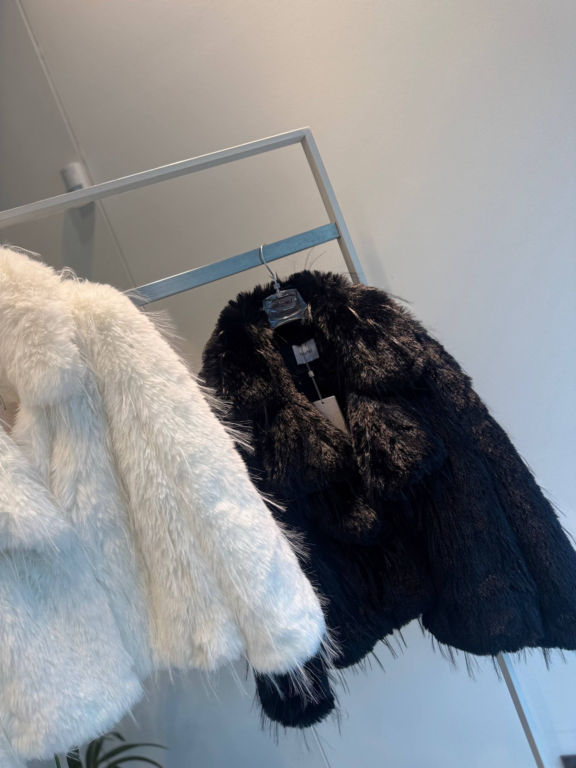 Итальянская одежда, бренд Motel, арт. 74084801