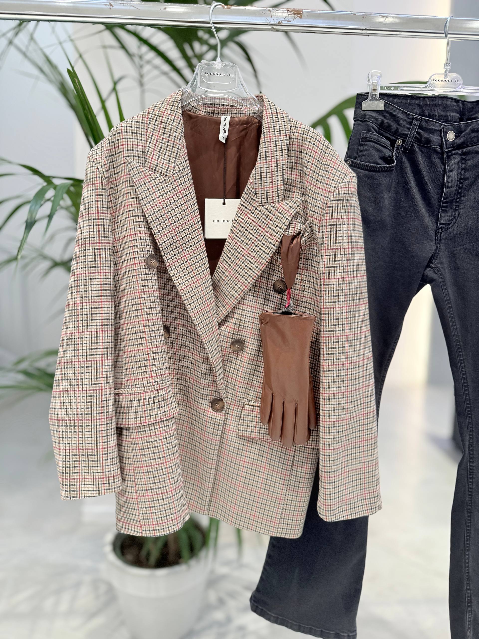 Фото Tensione in