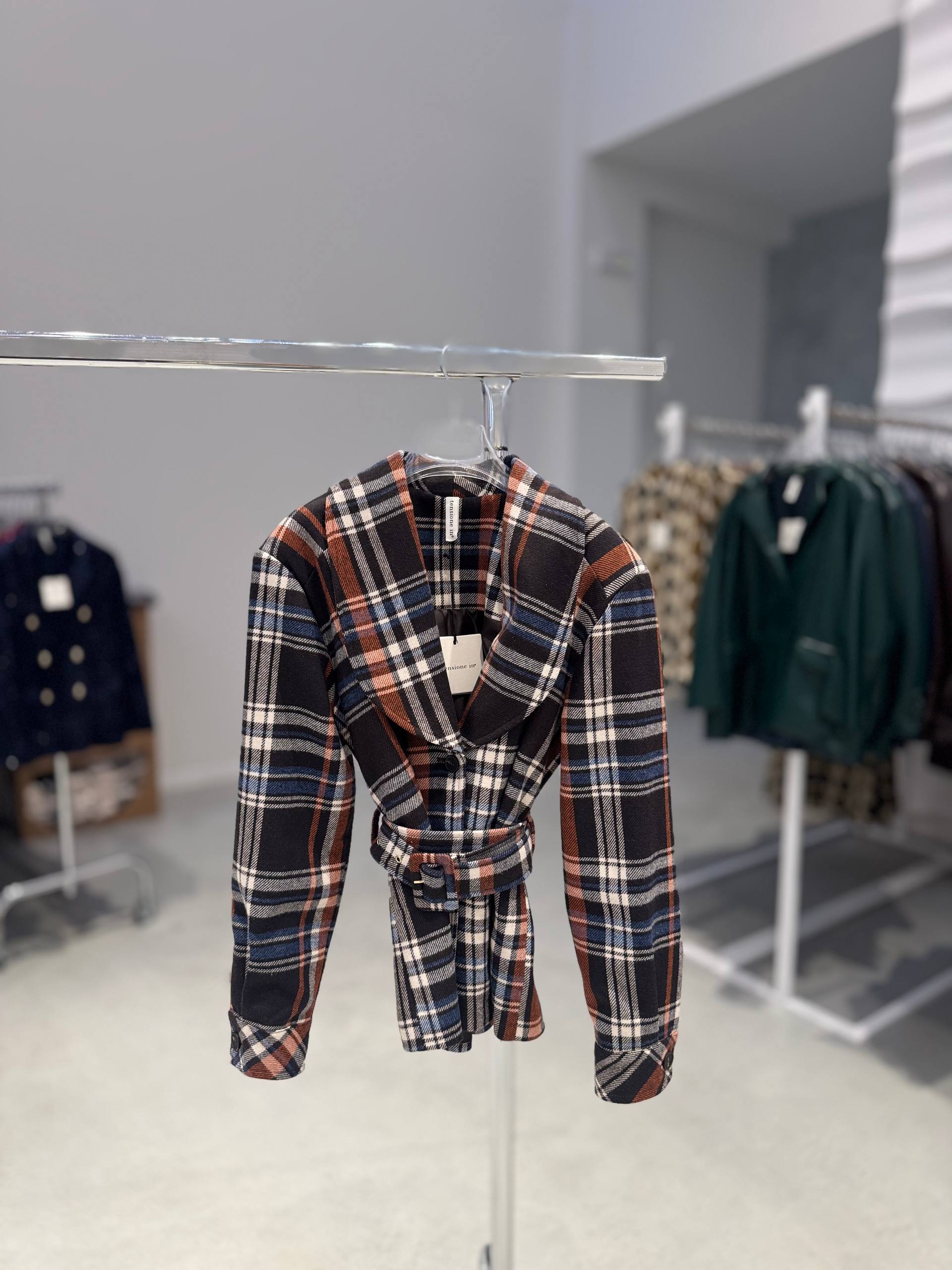 Фото Tensione in