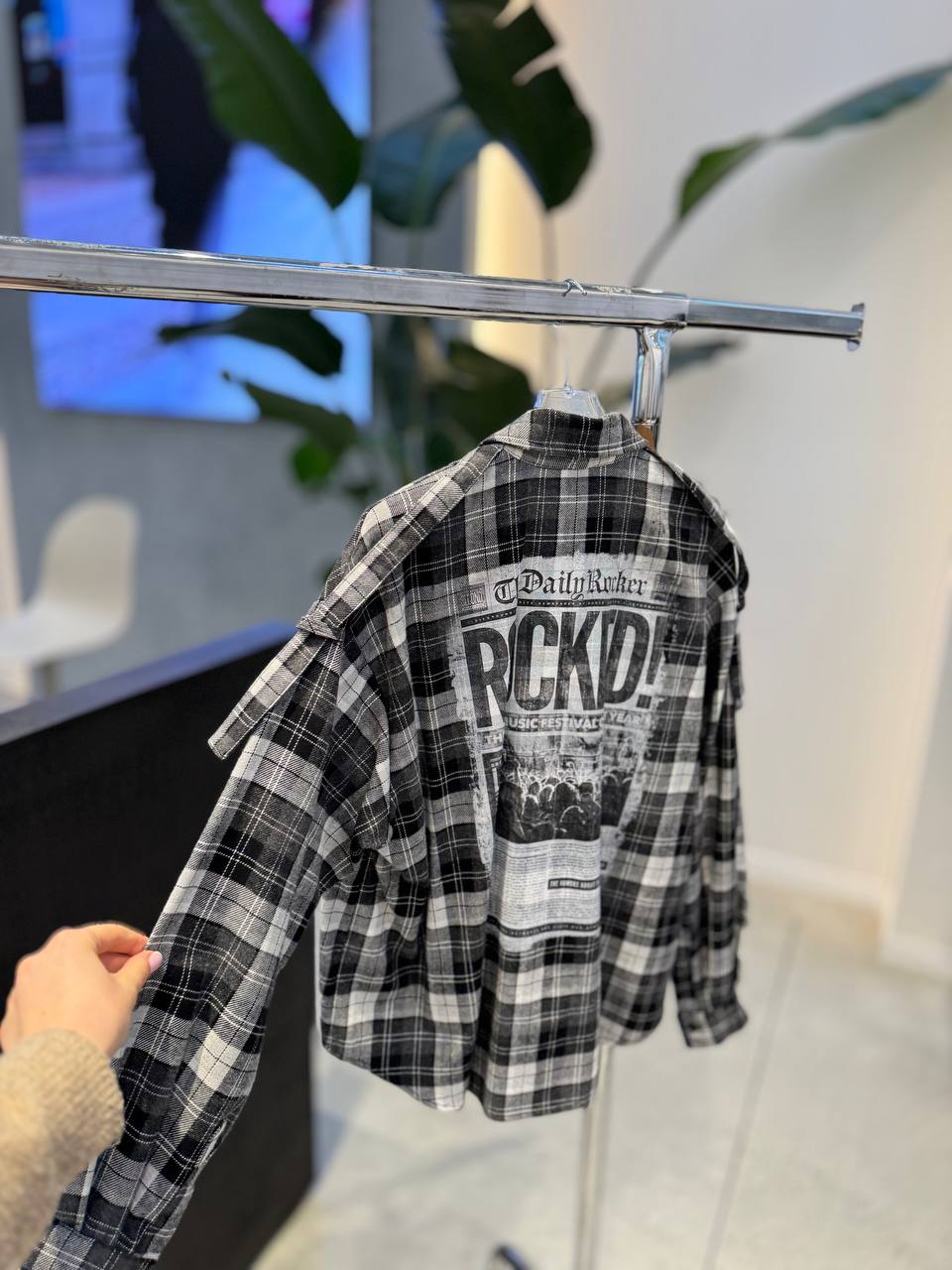 Фото Tensione in