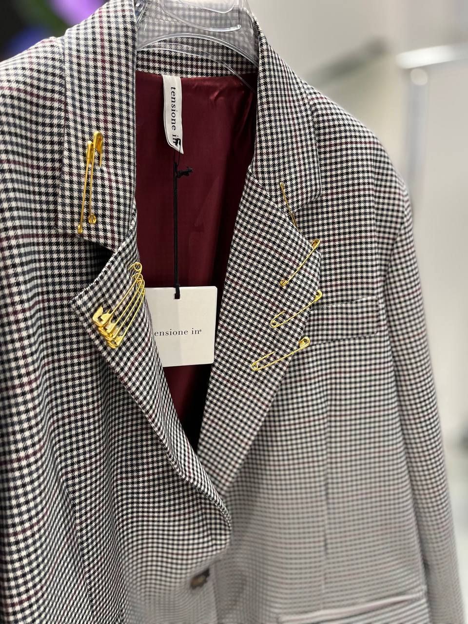 Фото Tensione in