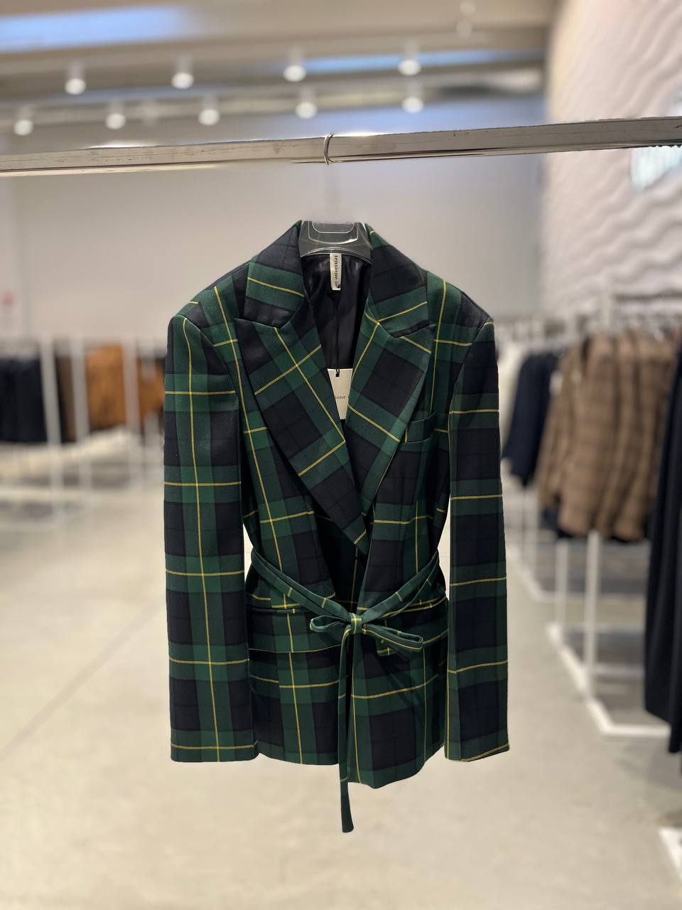 Фото Tensione in