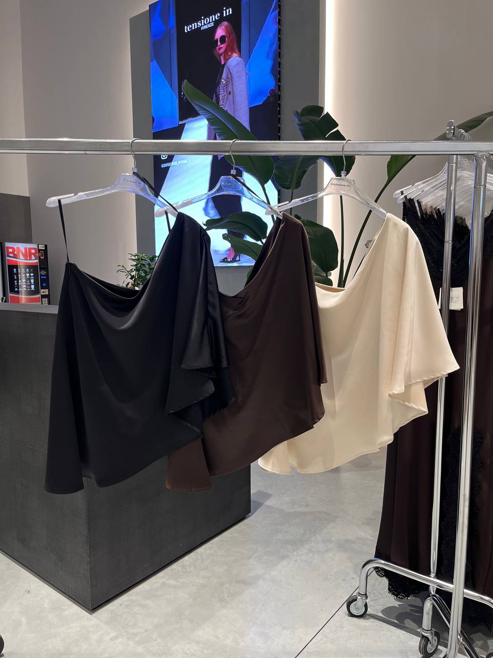 Фото Tensione in