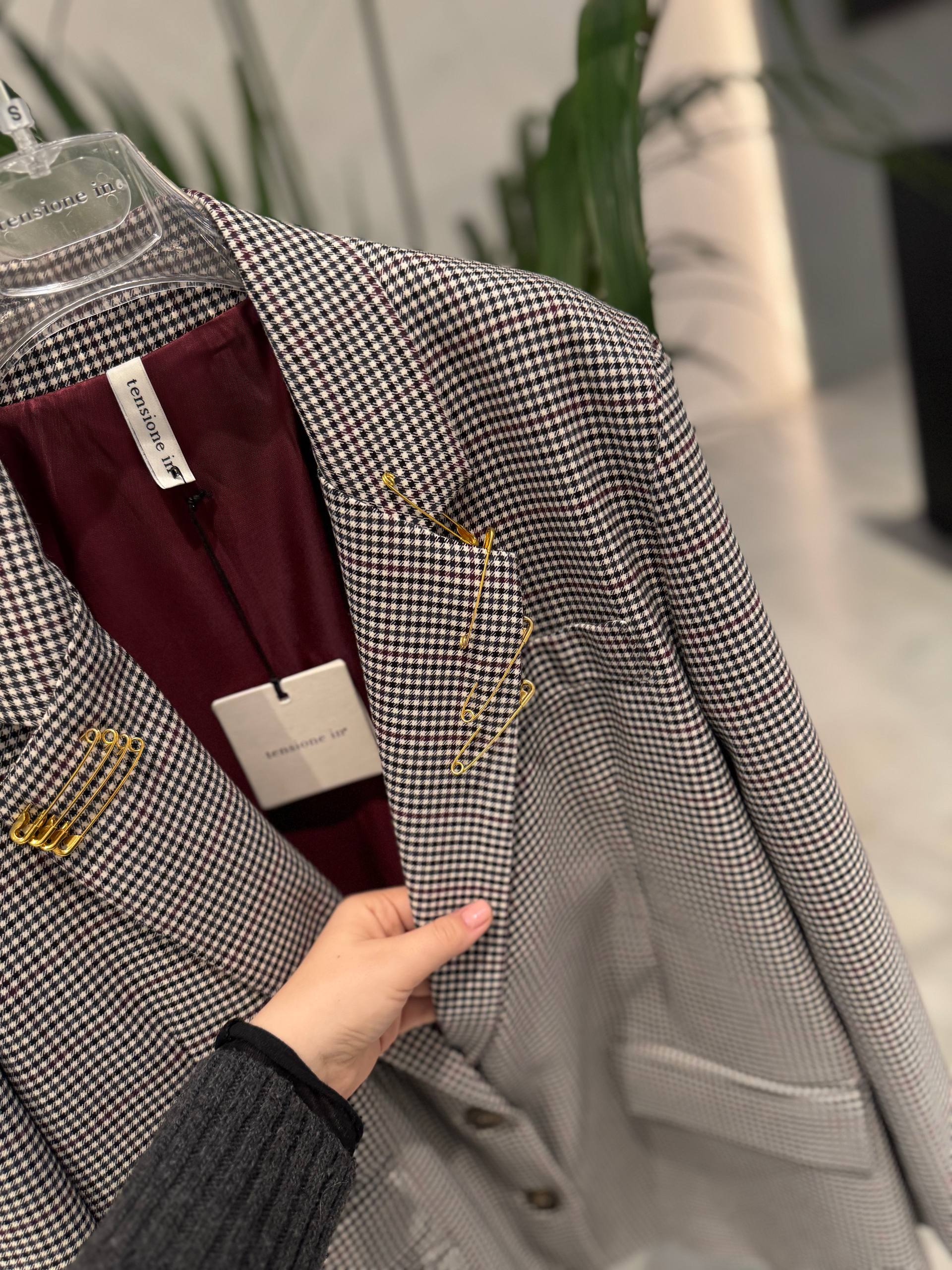 Фото Tensione in