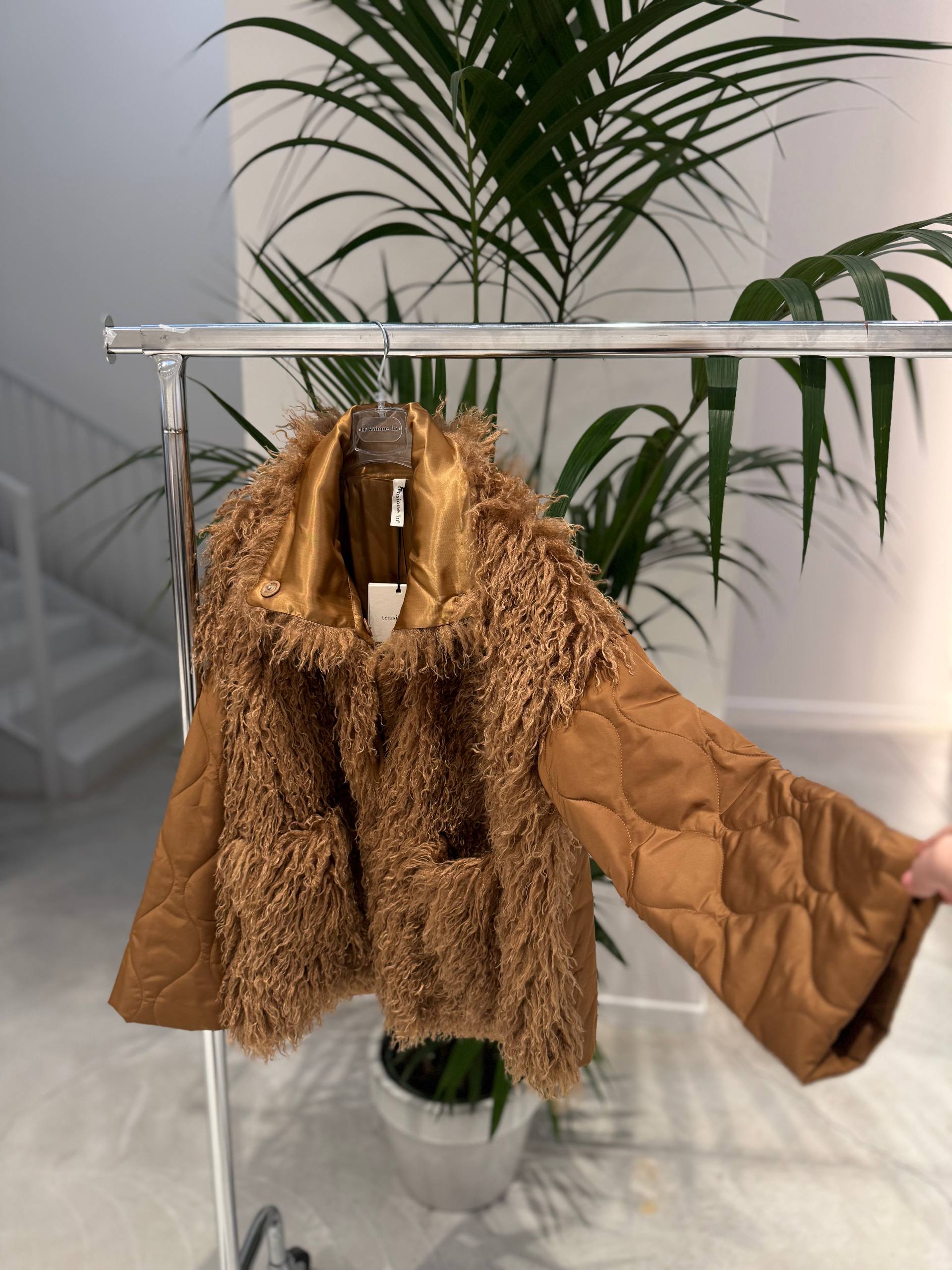 Фото Tensione in