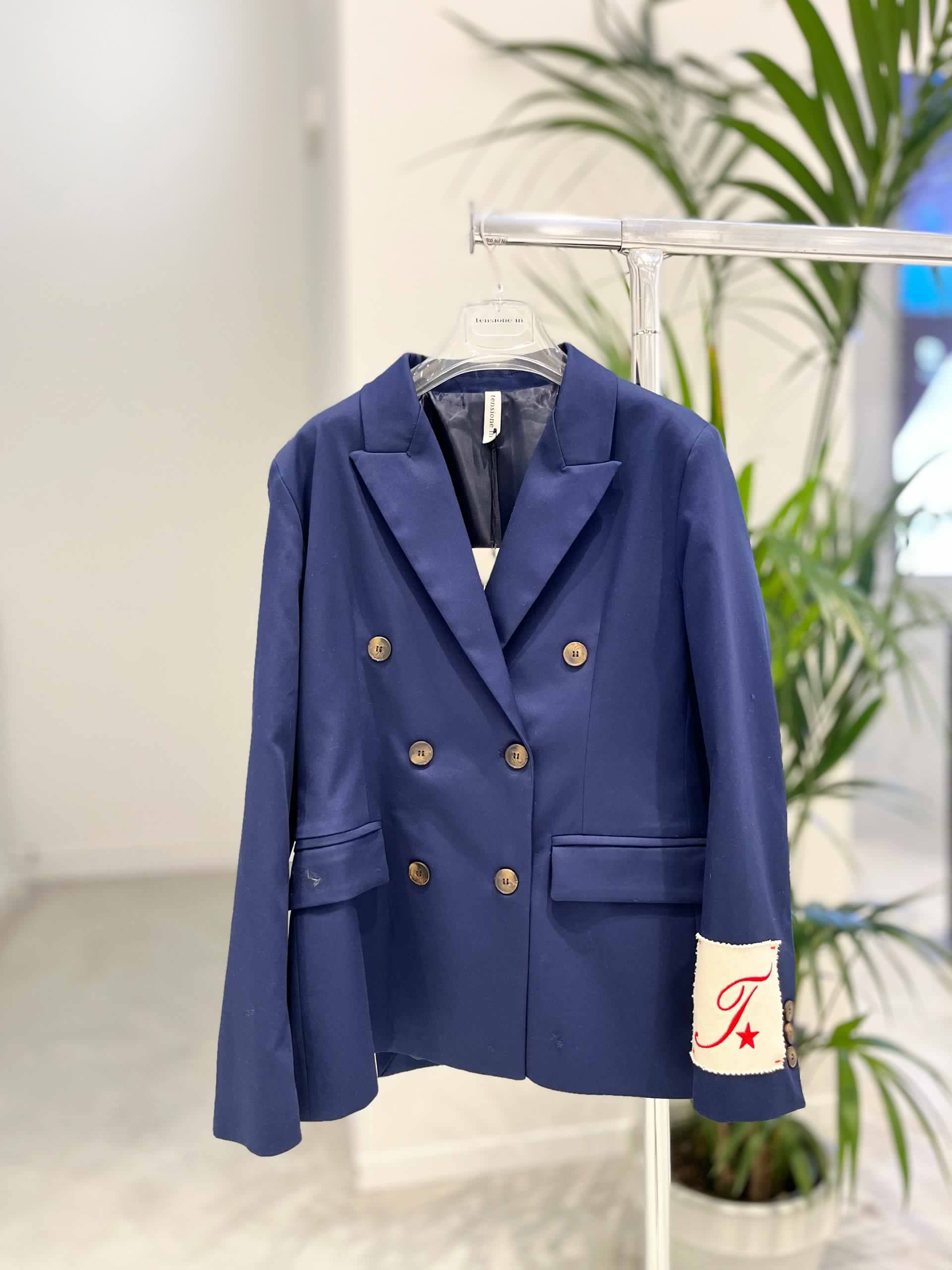 Фото Tensione in