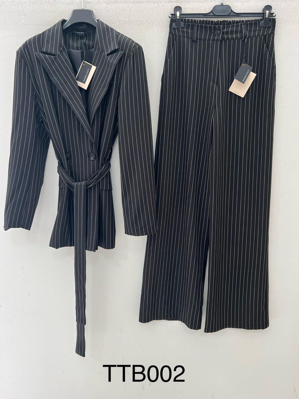 Фото Vanessa Scott