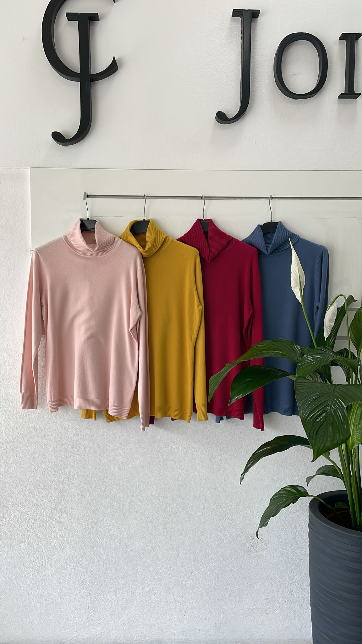 Фото Joie Clair (J-Clair)