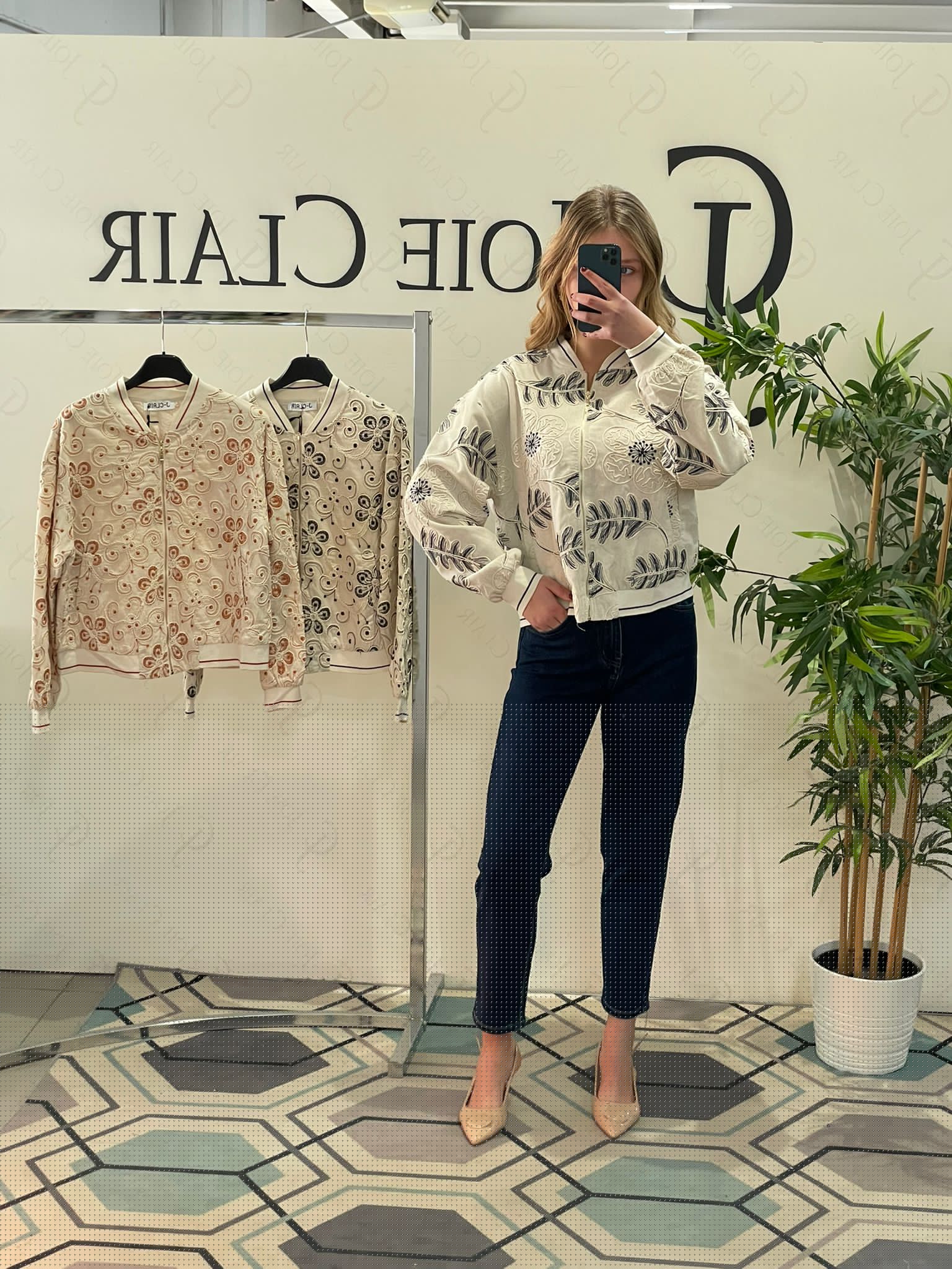 Фото Joie Clair (J-Clair)