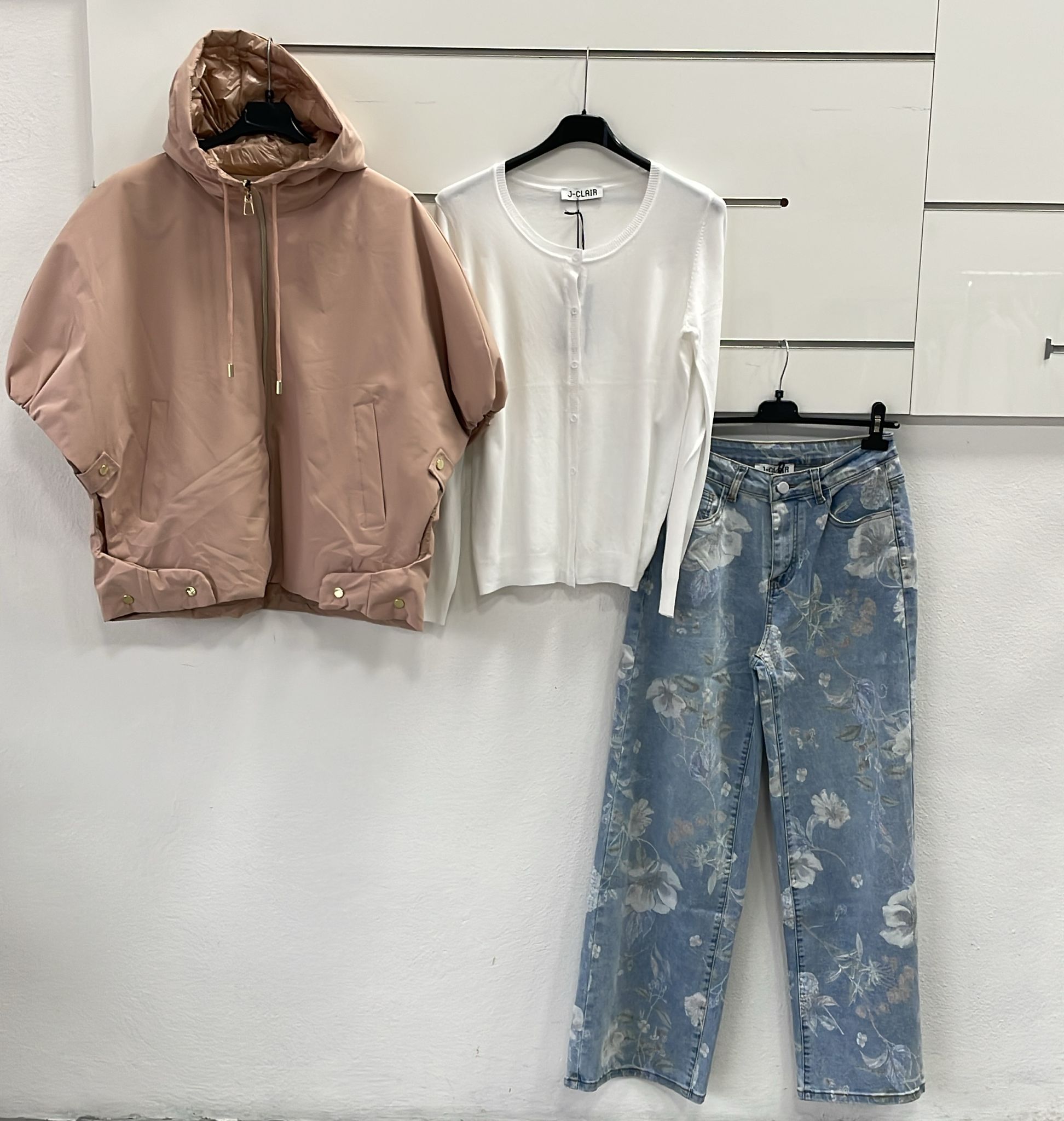 Фото Joie Clair (J-Clair)