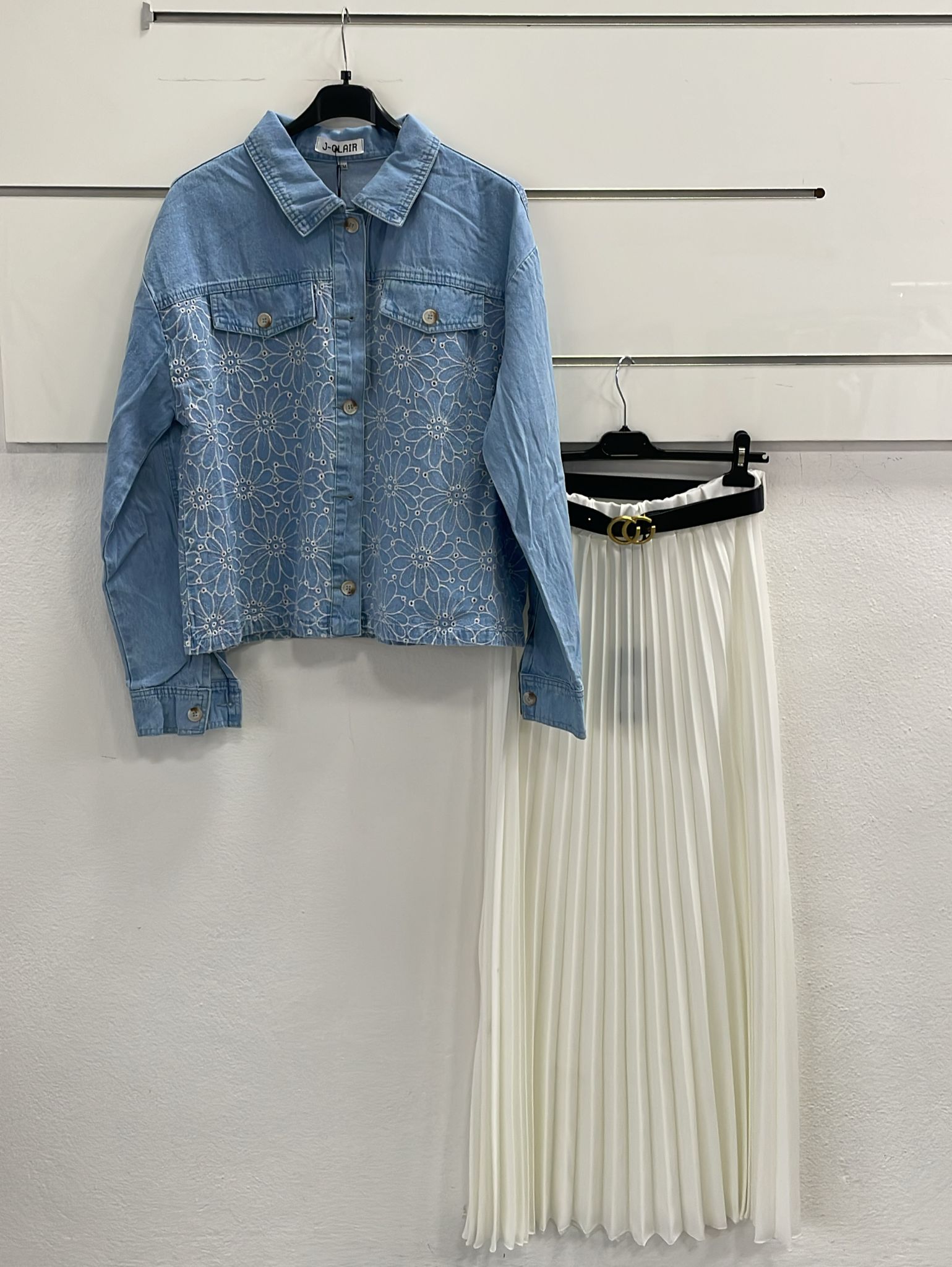 Фото Joie Clair (J-Clair)