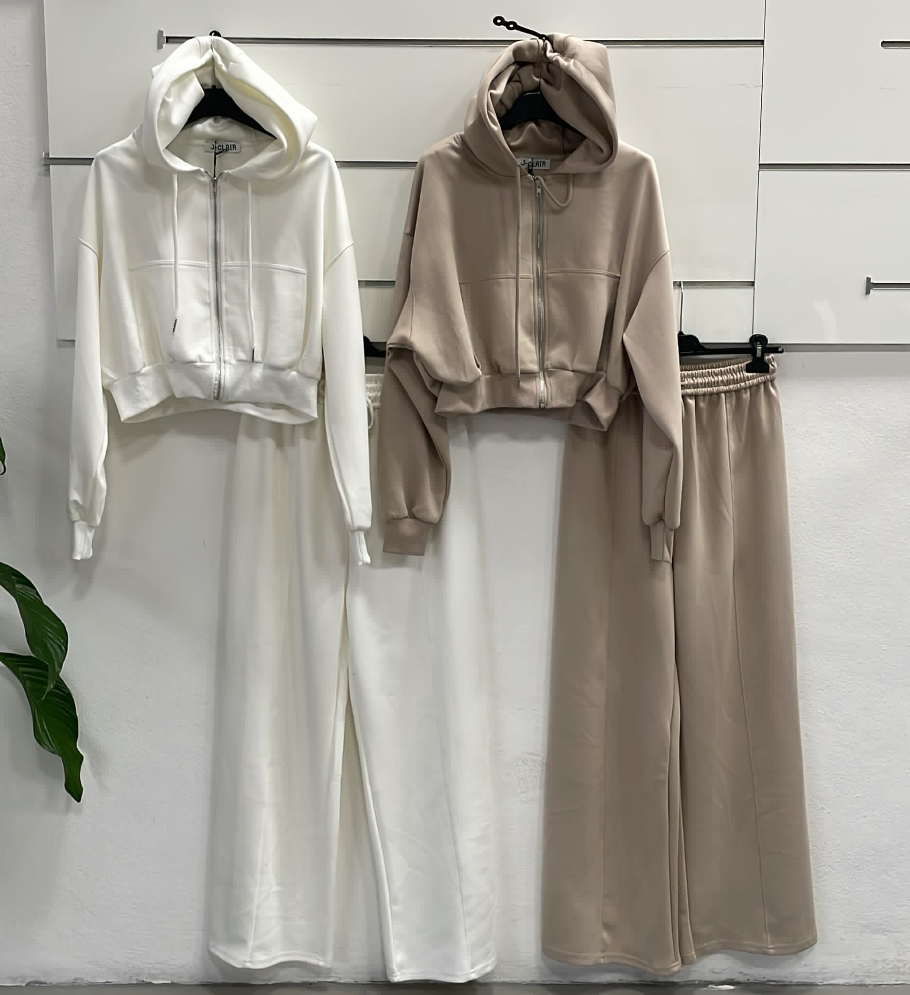 Фото Joie Clair (J-Clair)