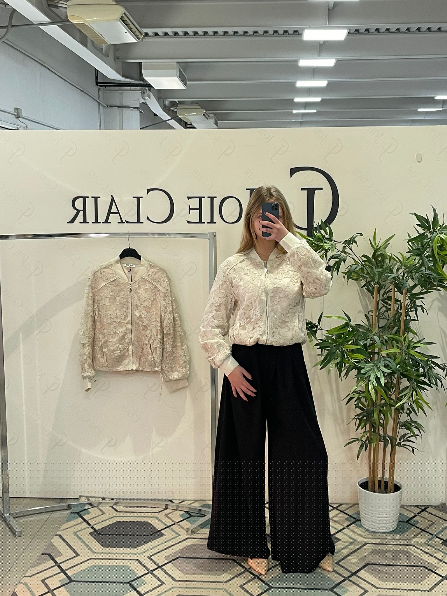 Фото Joie Clair (J-Clair)