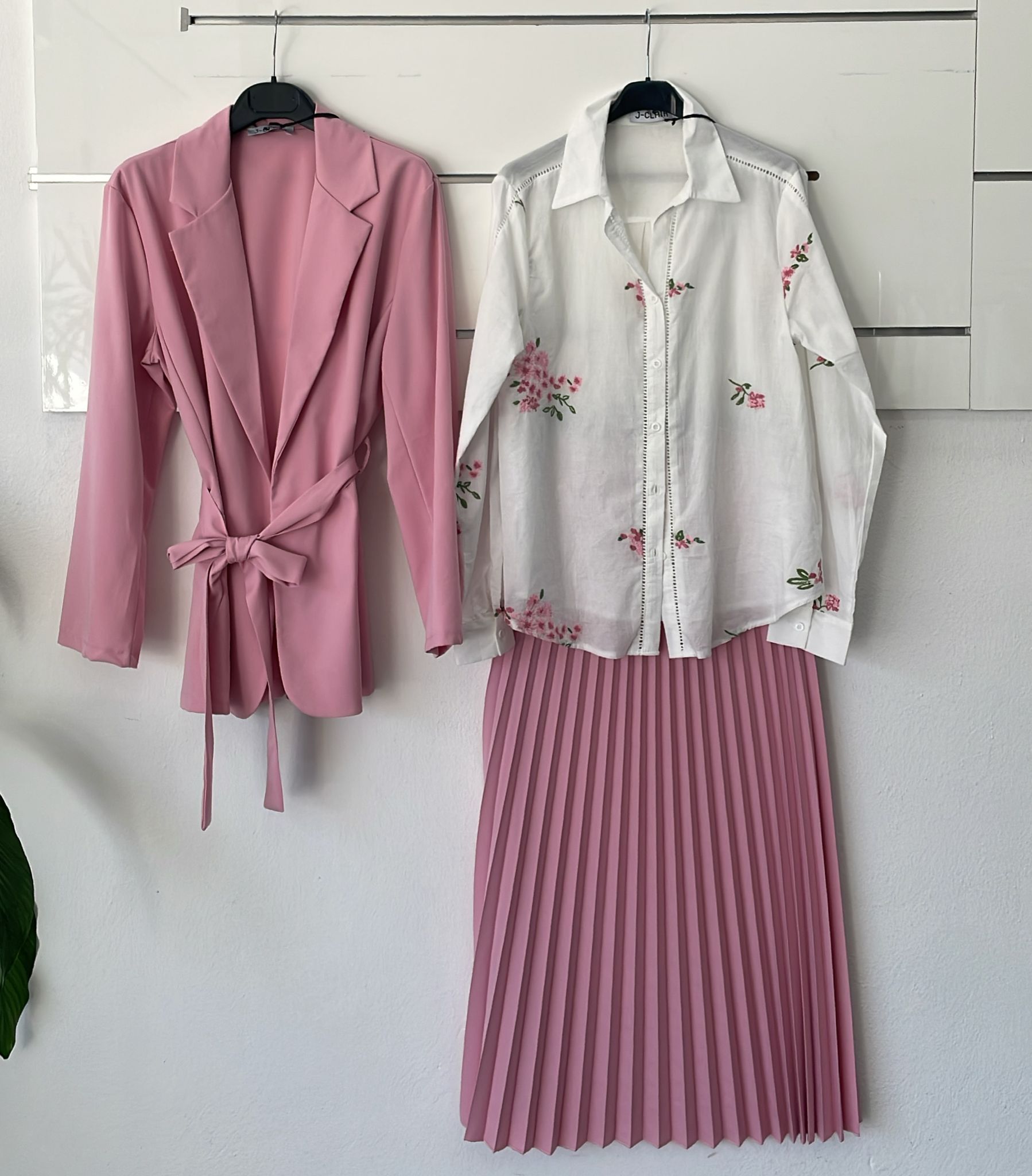 Фото Joie Clair (J-Clair)