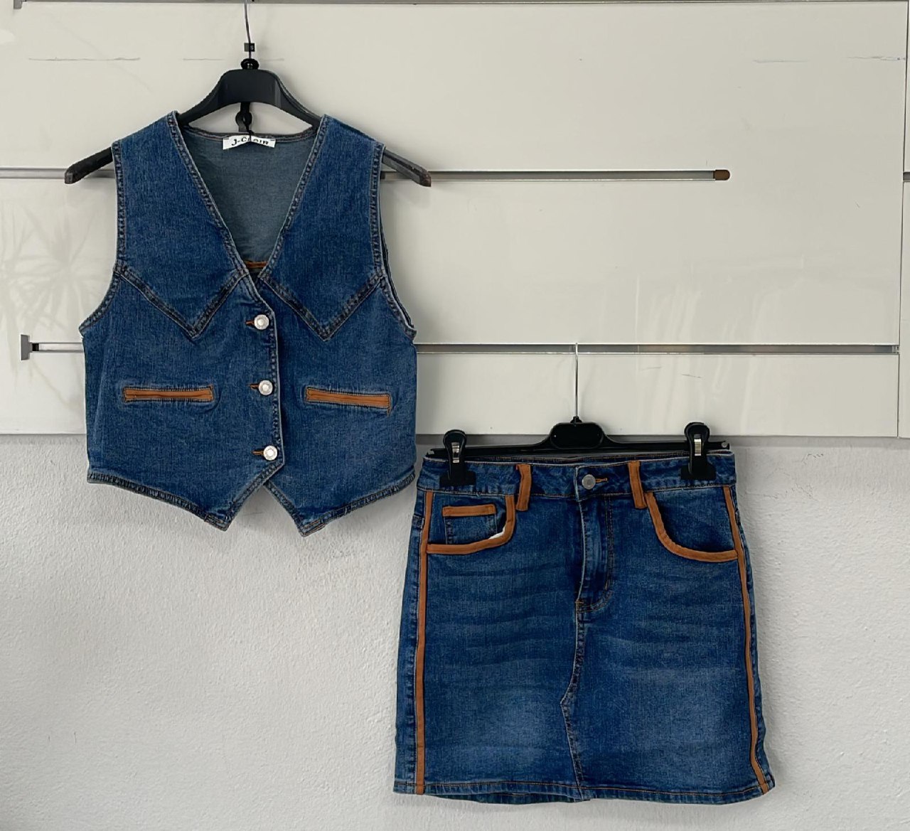 Фото Joie Clair (J-Clair)