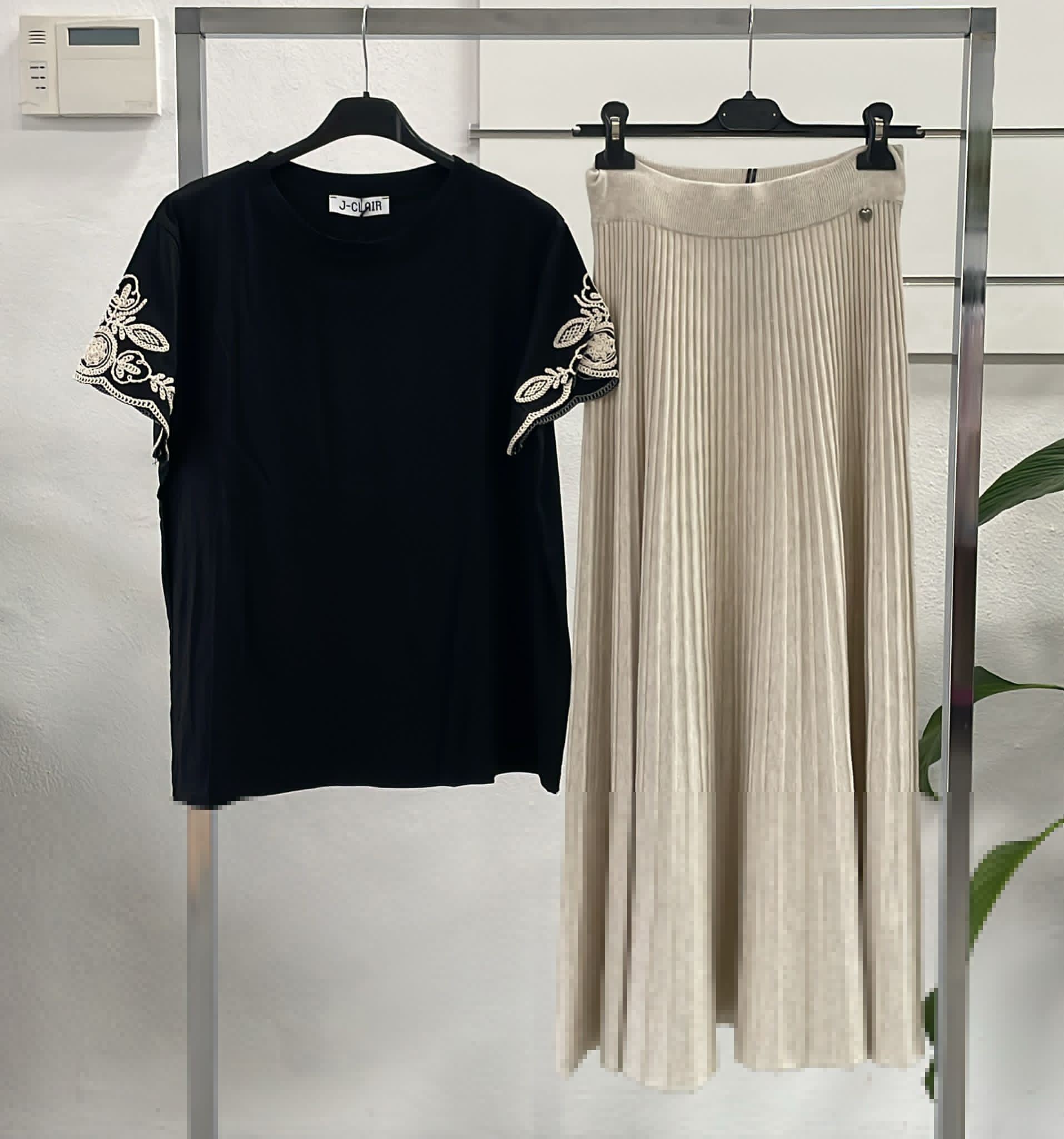 Фото Joie Clair (J-Clair)