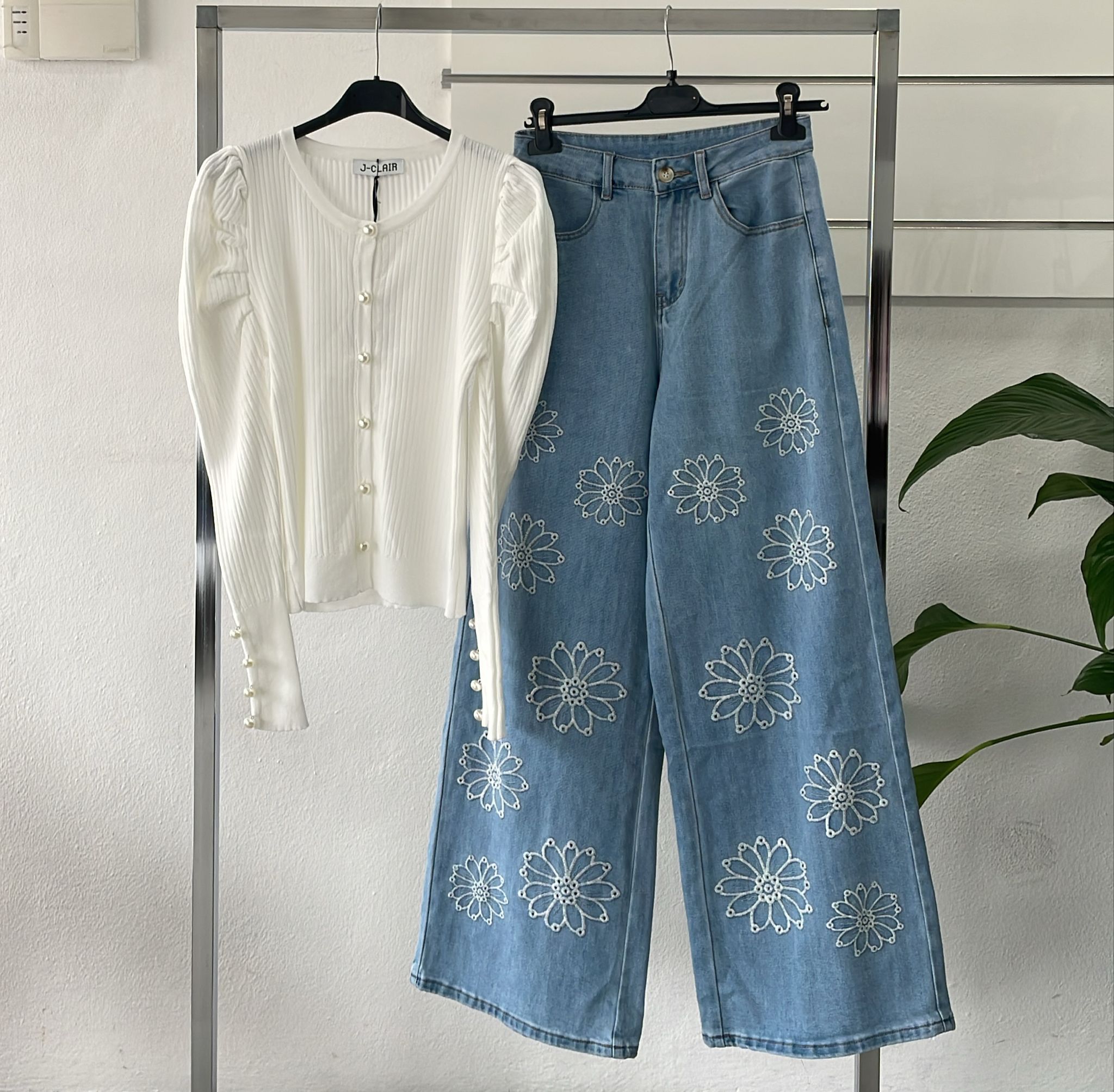 Фото Joie Clair (J-Clair)