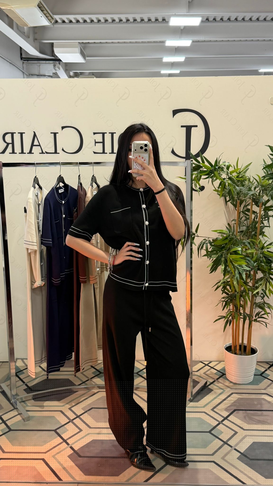 Фото Joie Clair (J-Clair)