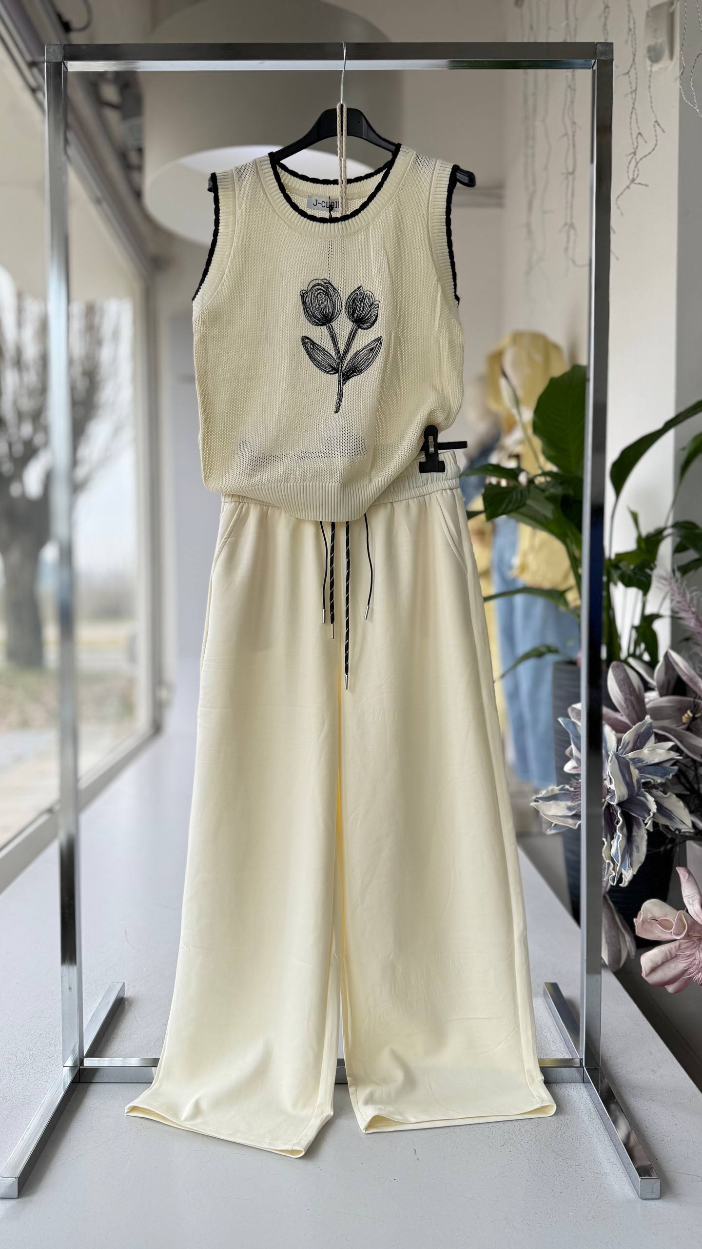 Фото Joie Clair (J-Clair)