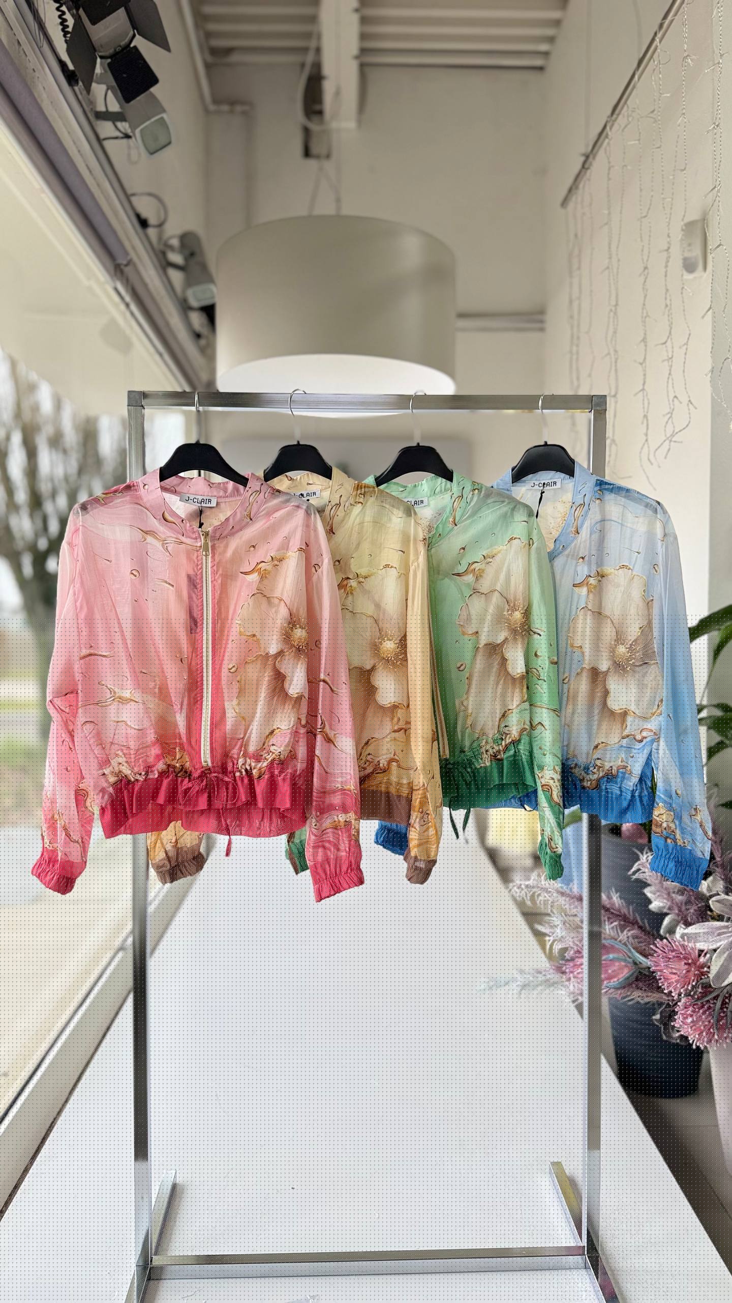 Фото Joie Clair (J-Clair)