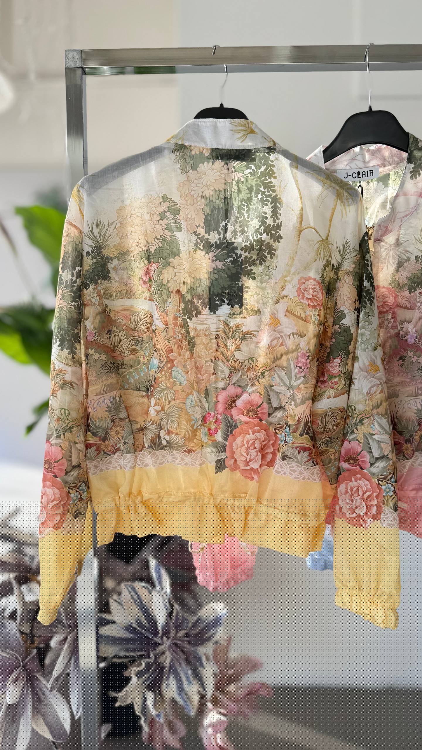 Фото Joie Clair (J-Clair)