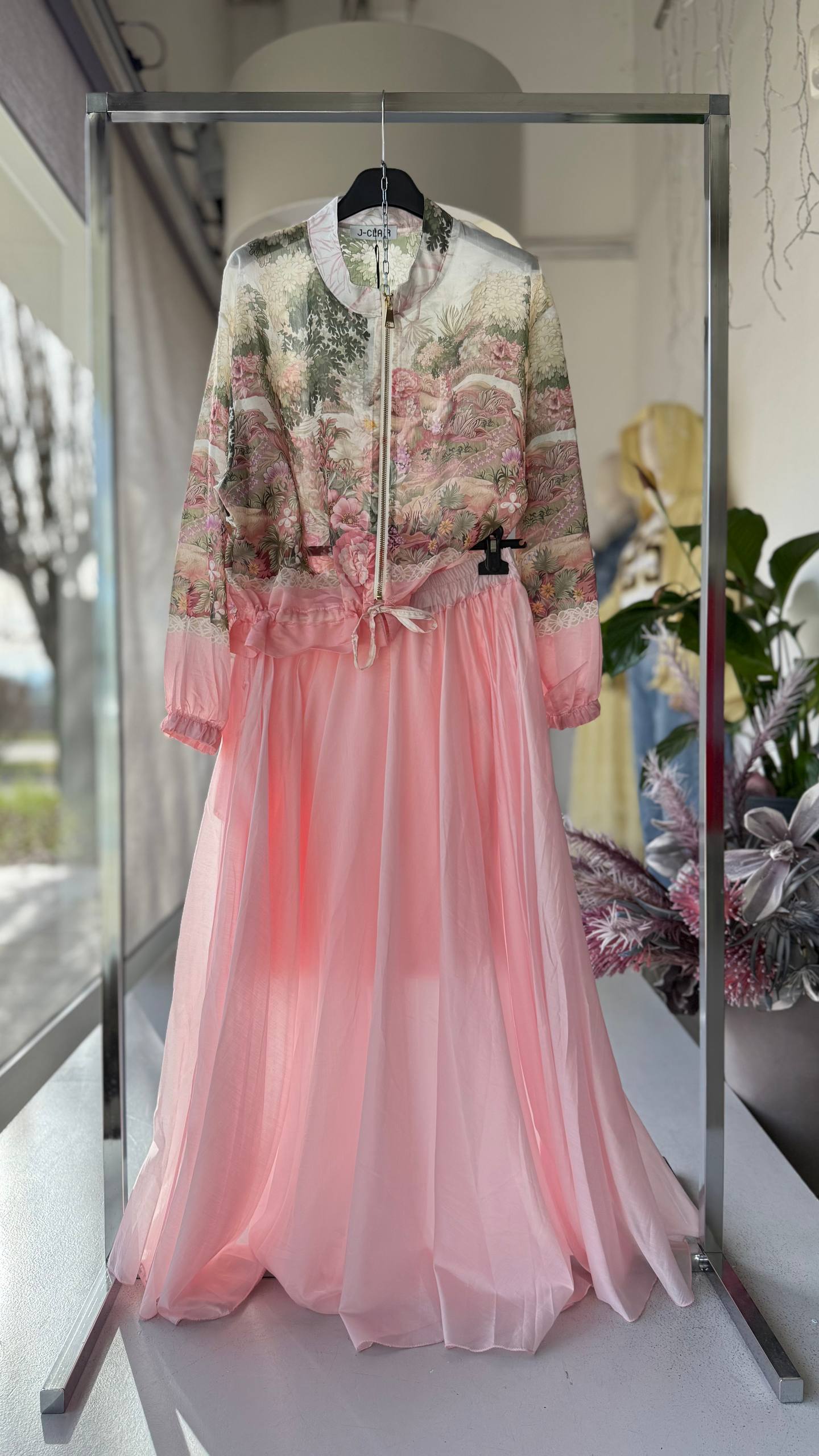 Фото Joie Clair (J-Clair)