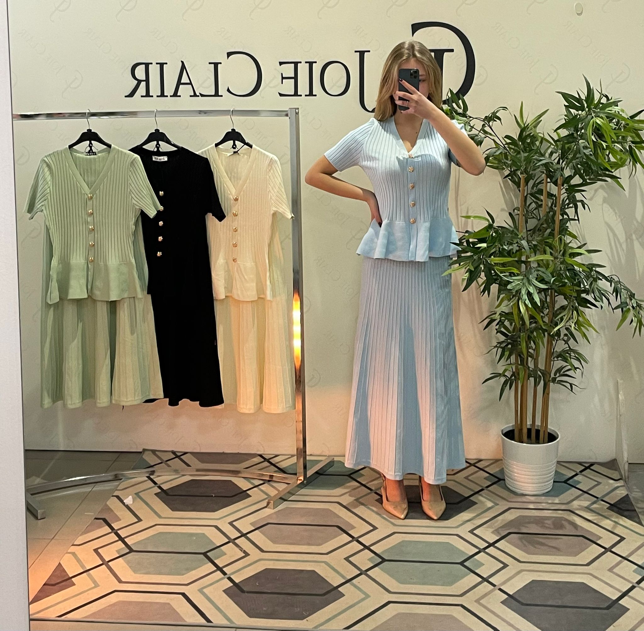 Фото Joie Clair (J-Clair)