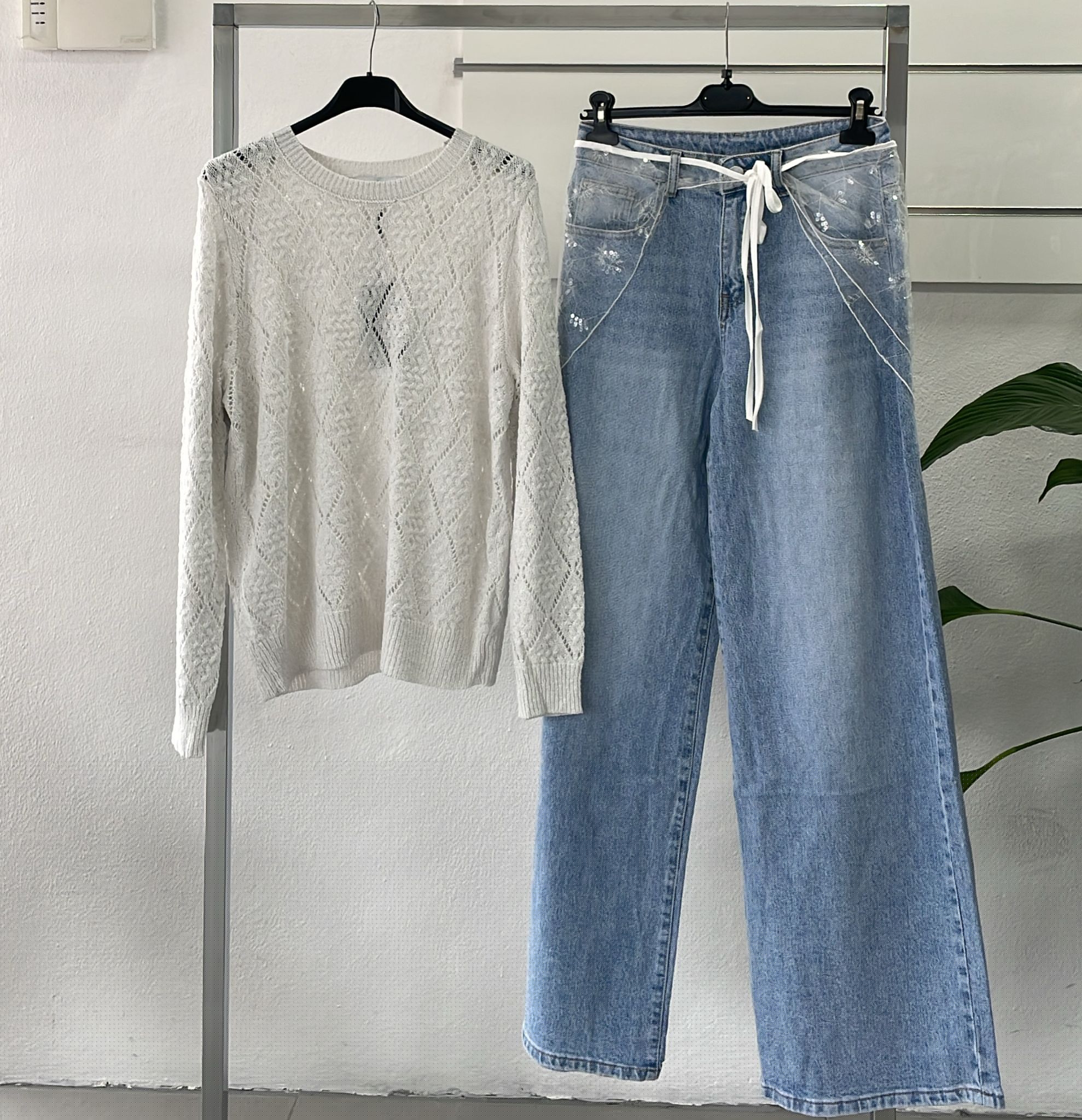 Joie Clair (J-Clair)