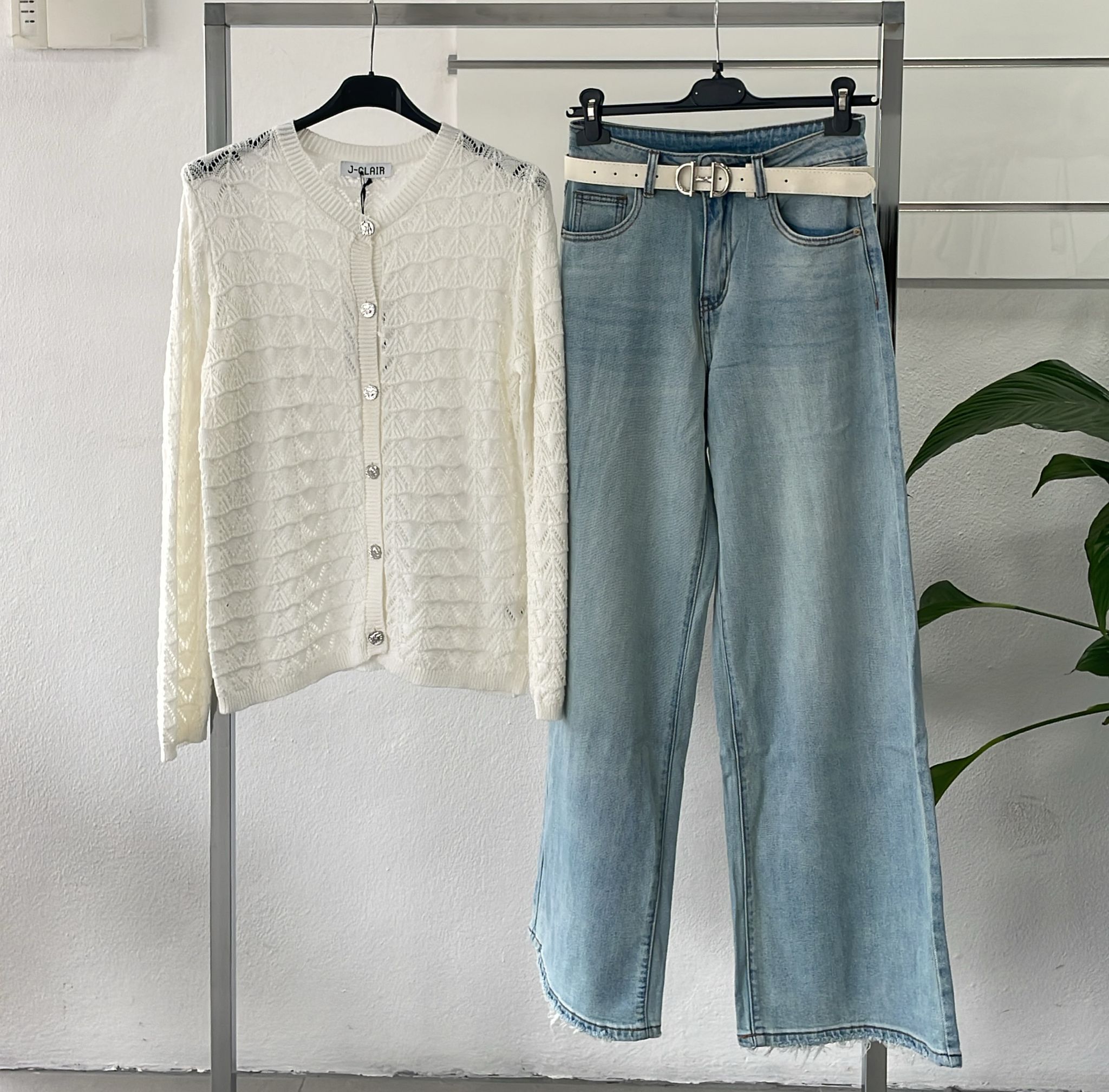 Joie Clair (J-Clair)