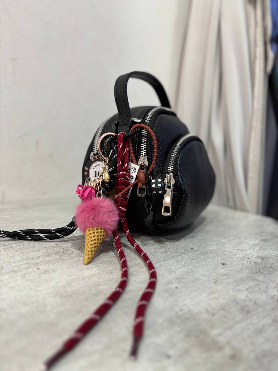 Фото Leather Country