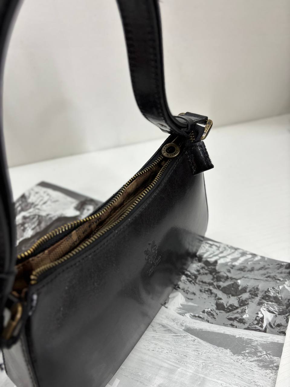 Фото Leather Country