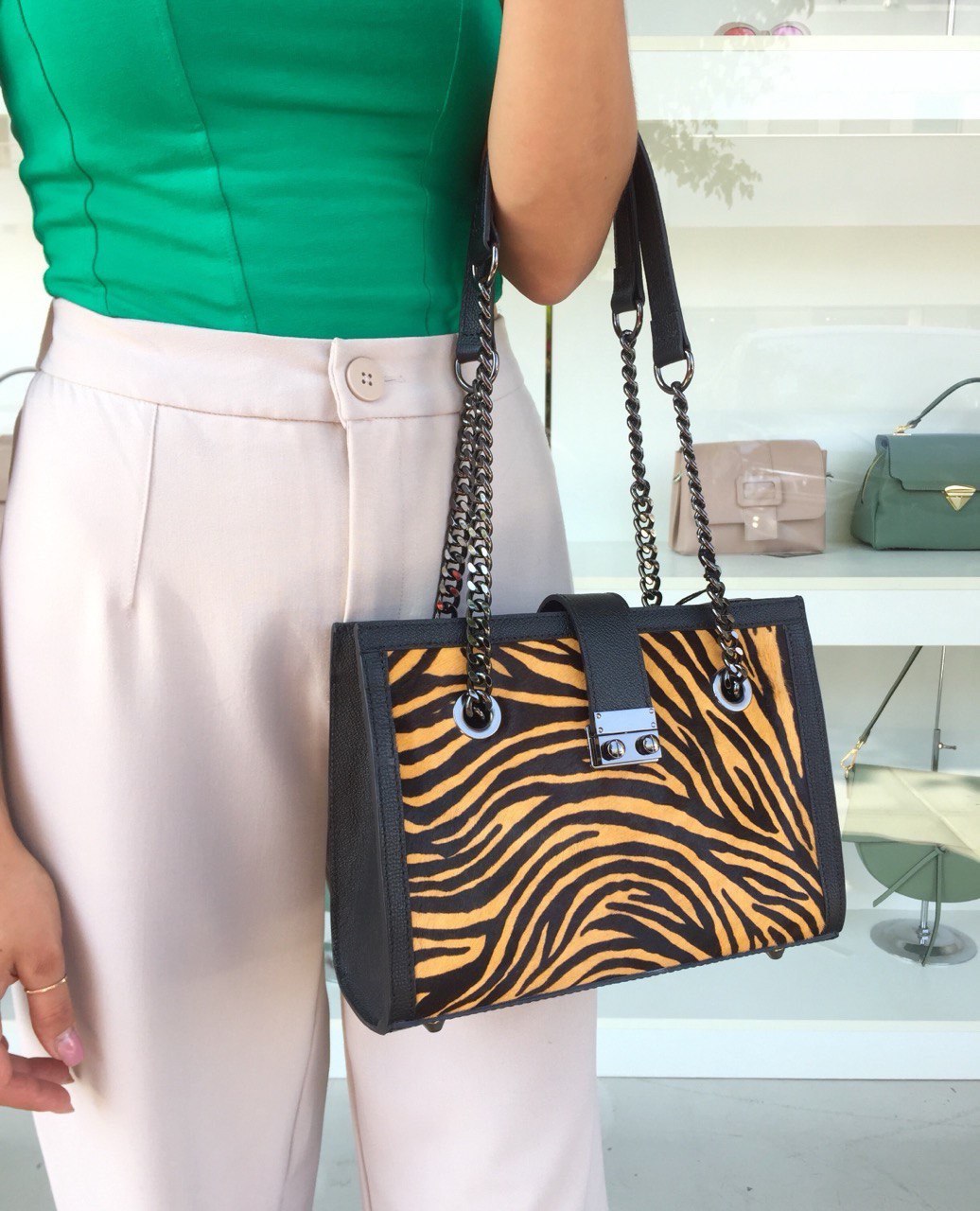 Фото Leather Country