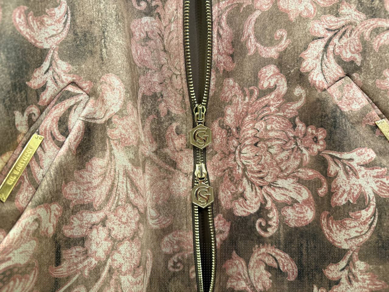 Фото Gil Santucci