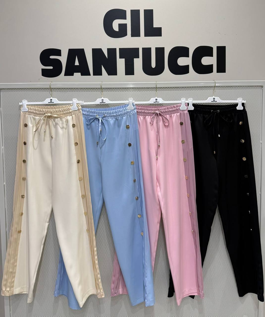 Фото Gil Santucci