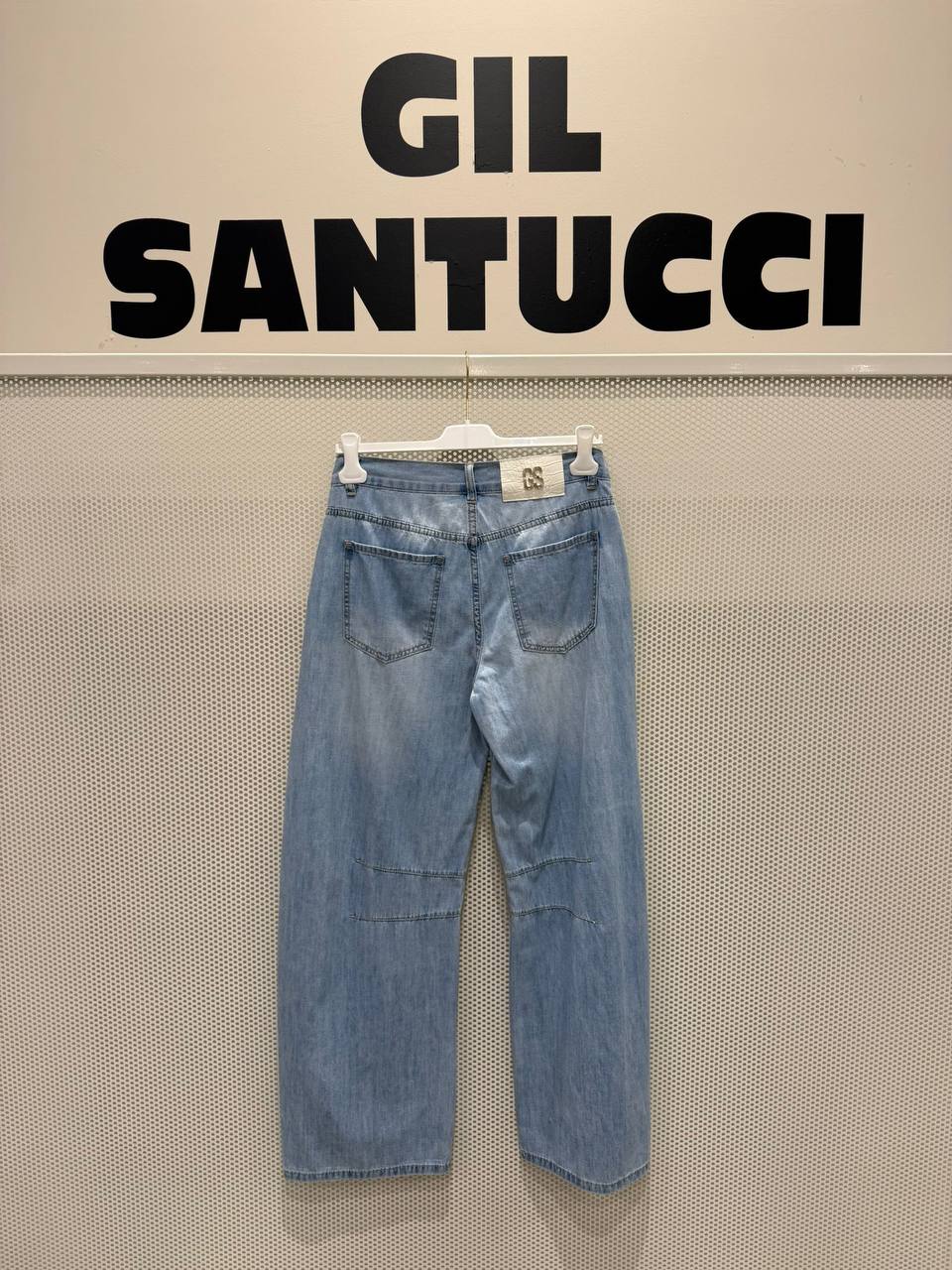 Фото Gil Santucci