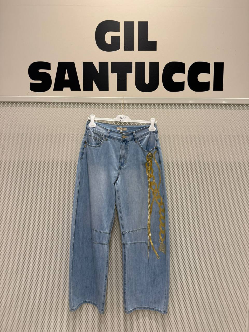 Фото Gil Santucci