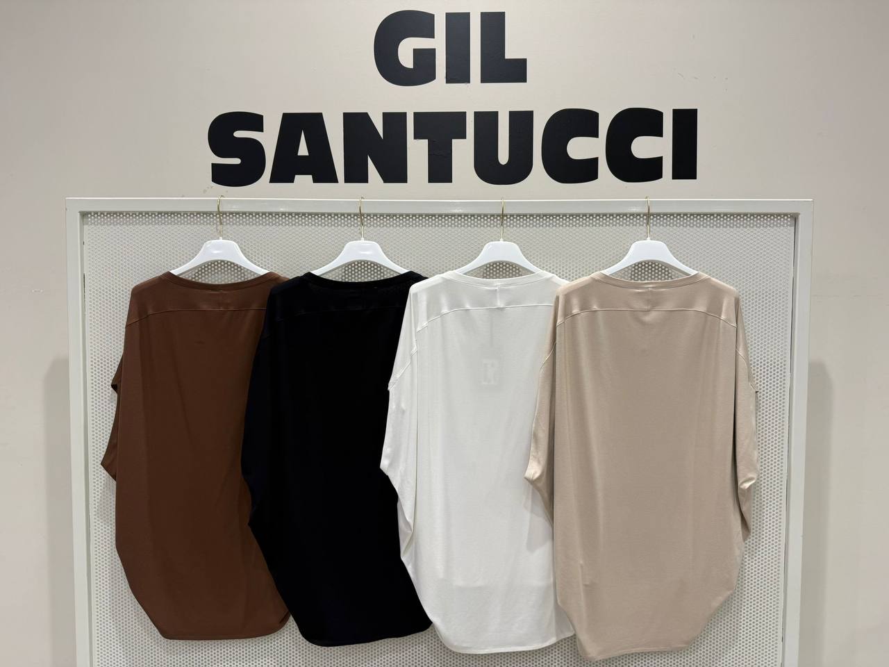 Фото Gil Santucci