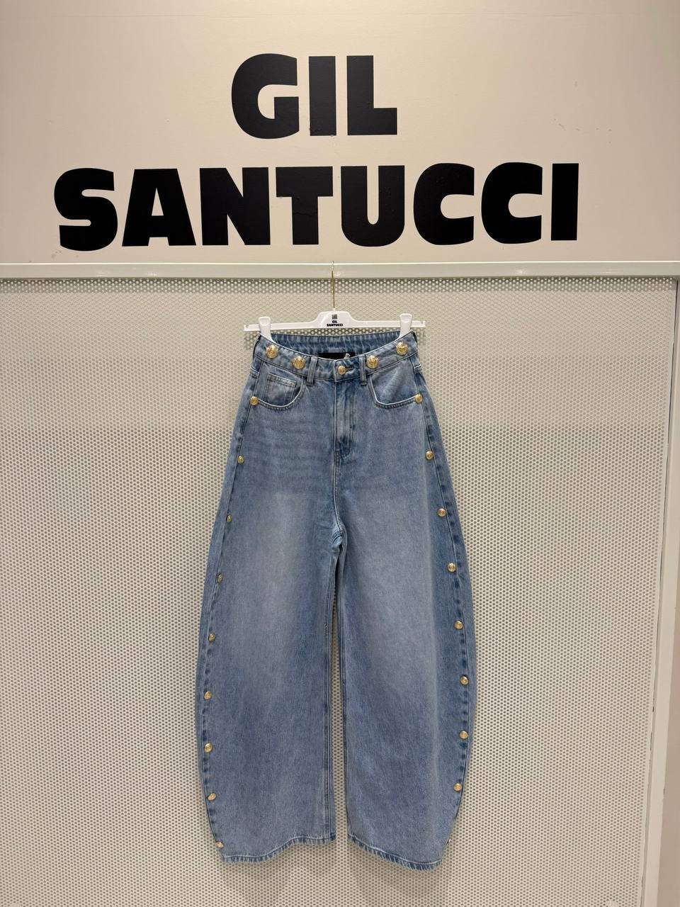 Фото Gil Santucci