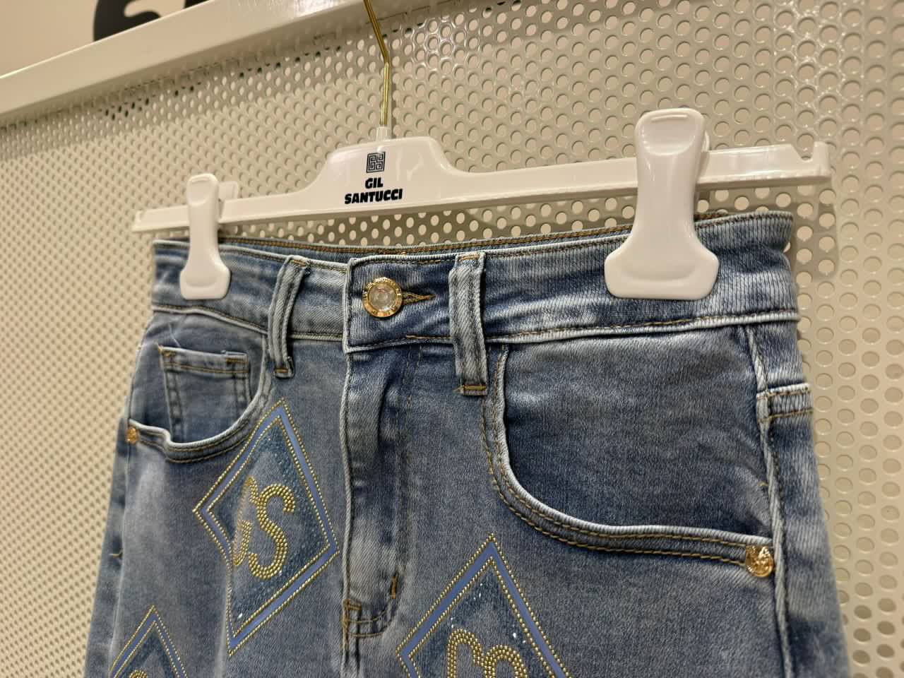 Фото Gil Santucci