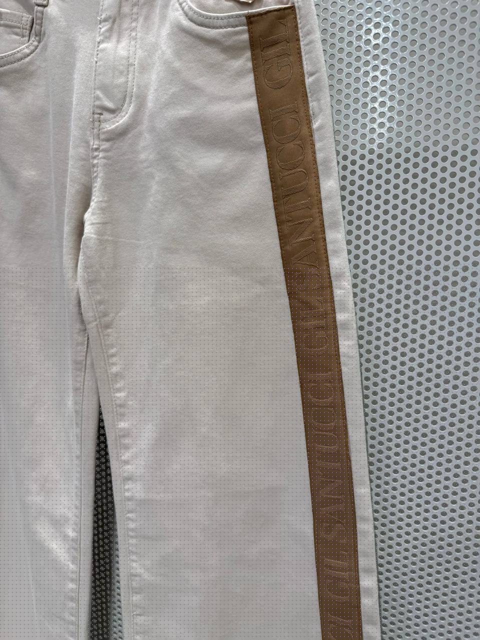 Фото Gil Santucci