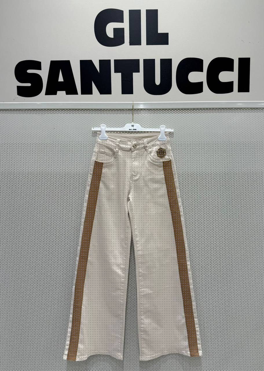 Фото Gil Santucci