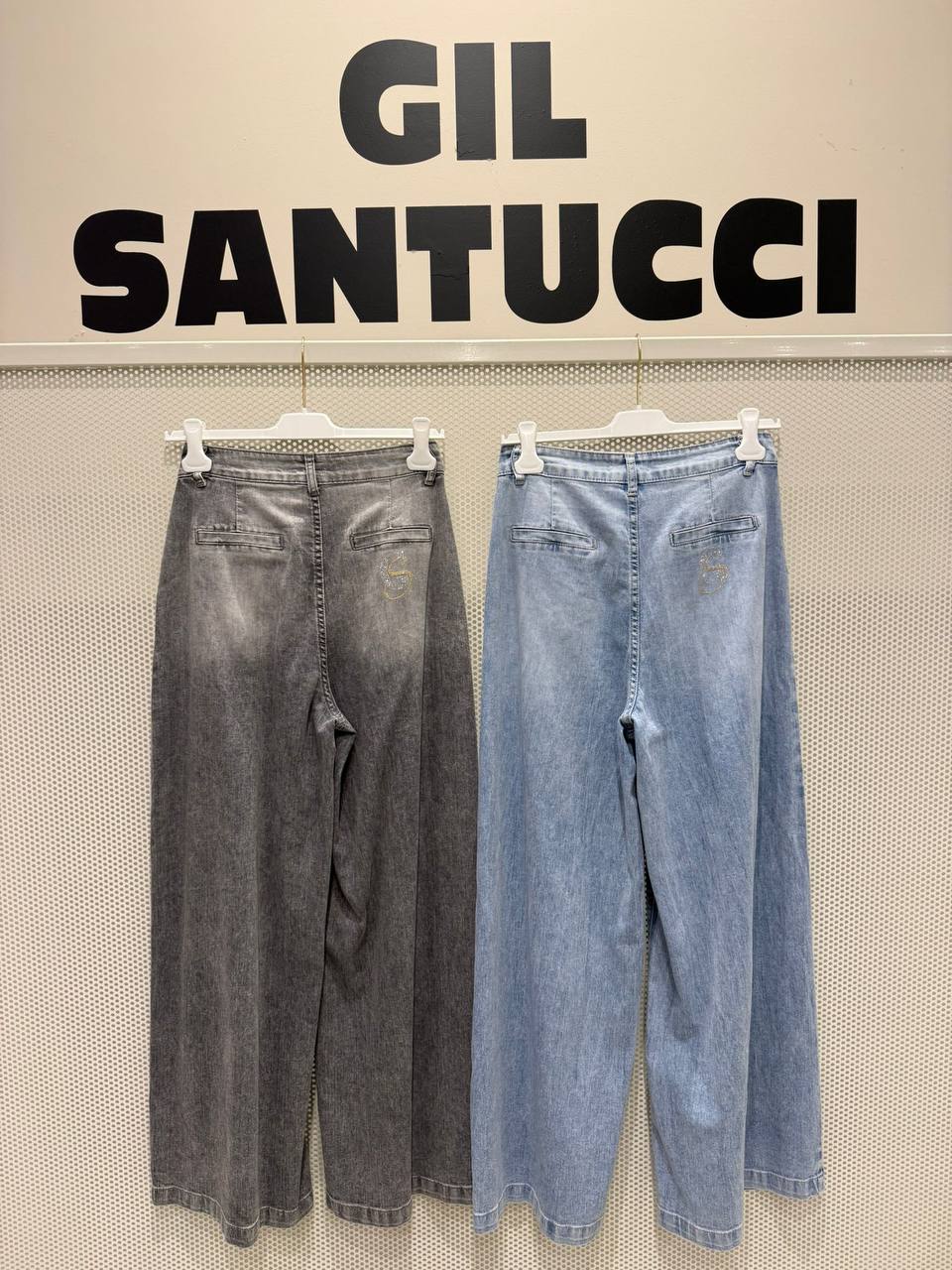 Фото Gil Santucci