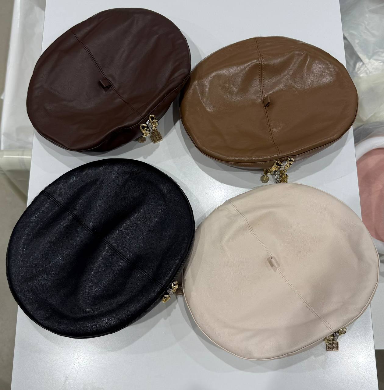 Фото Gil Santucci