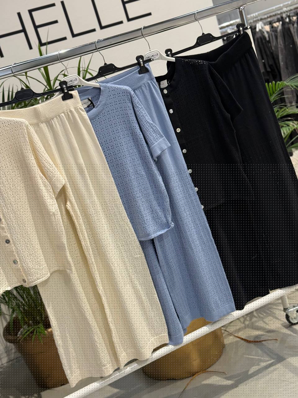 Amelie Follies (Michelle)