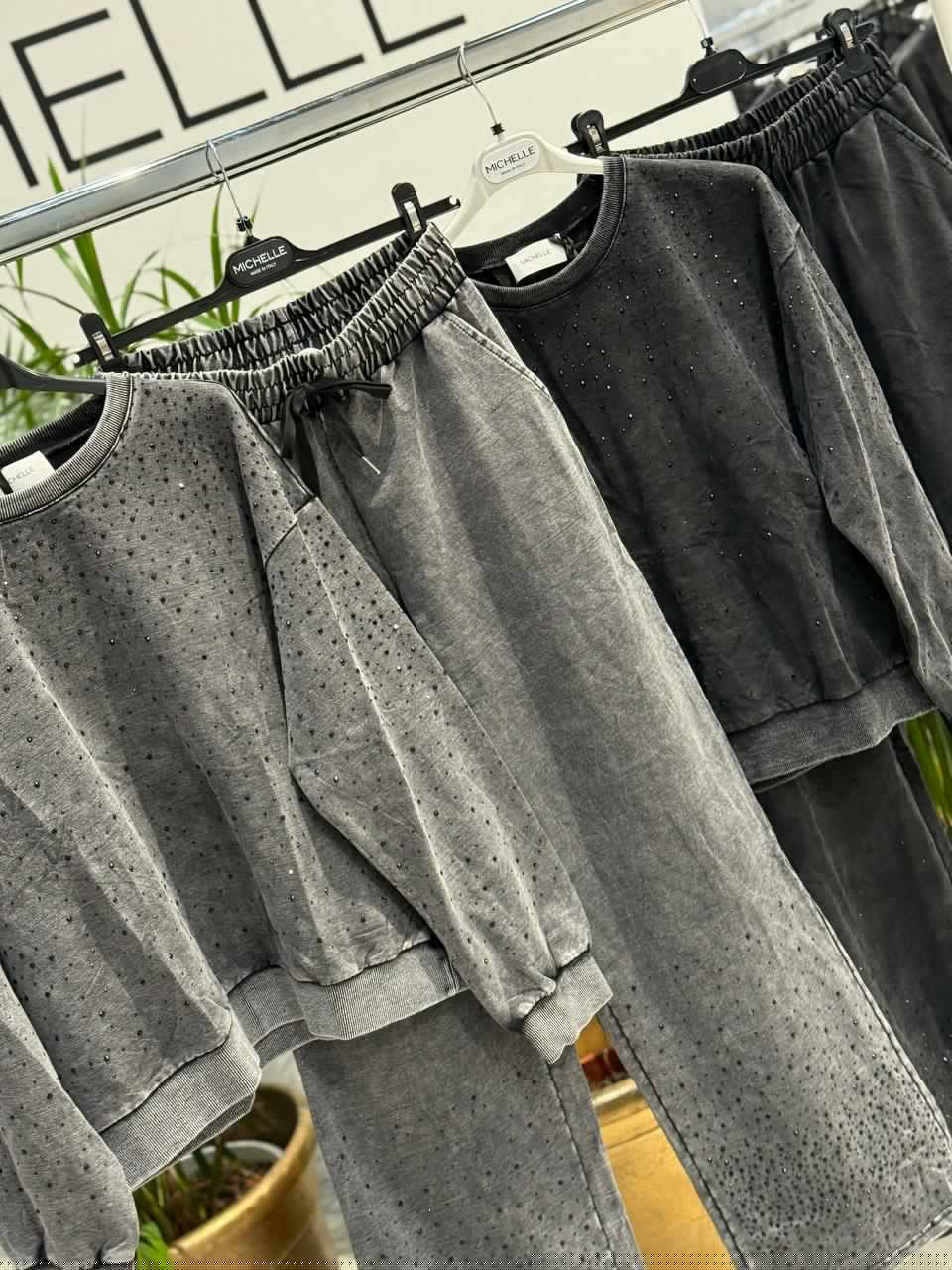 Amelie Follies (Michelle)